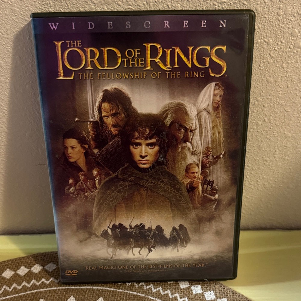 $5 bundled - The Lord of the Rings: The Fellowship of the Ring DVD 2 disc set